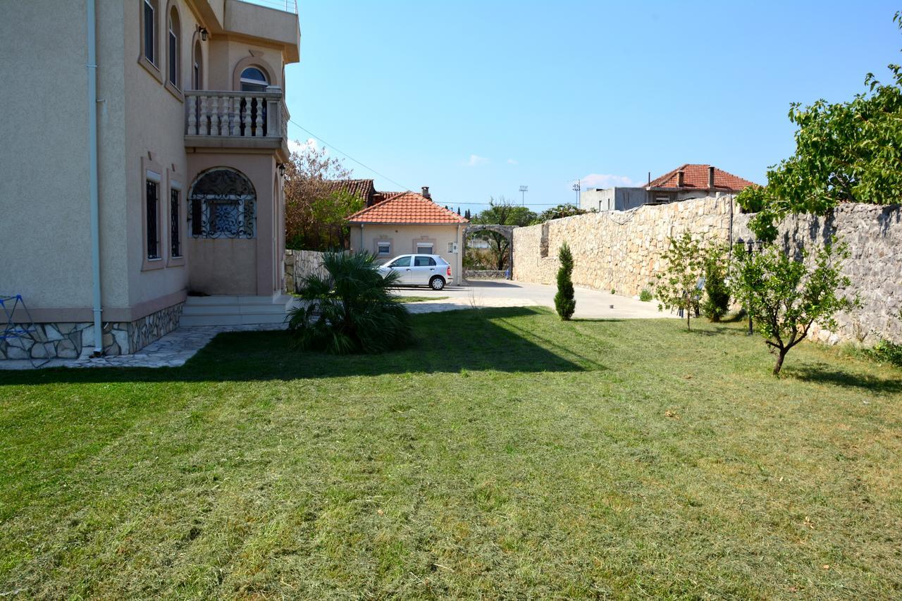 Montenegro Hostel B&B بودغوريتْسا المظهر الخارجي الصورة