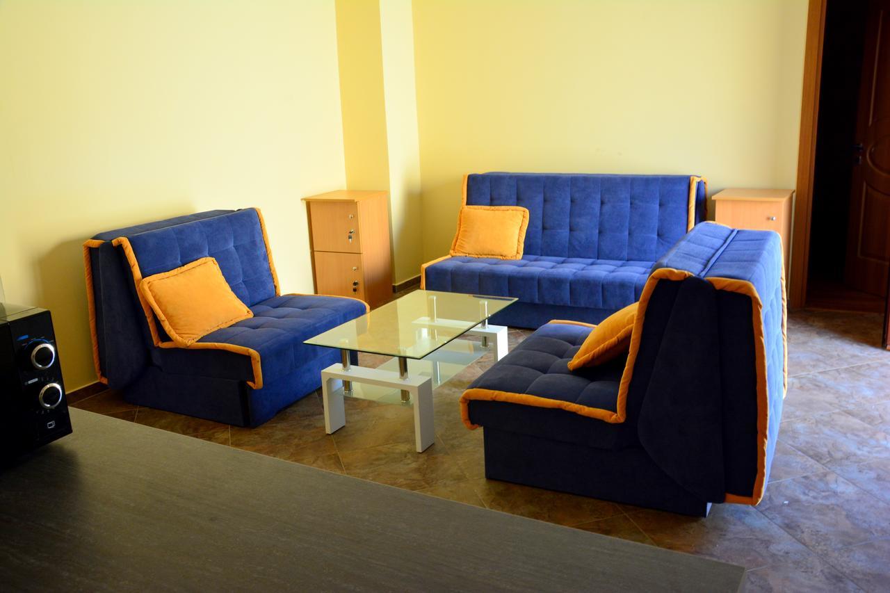 Montenegro Hostel B&B بودغوريتْسا المظهر الخارجي الصورة
