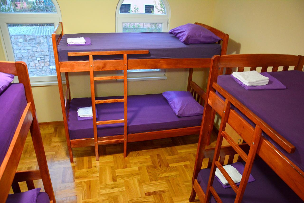 Montenegro Hostel B&B بودغوريتْسا المظهر الخارجي الصورة