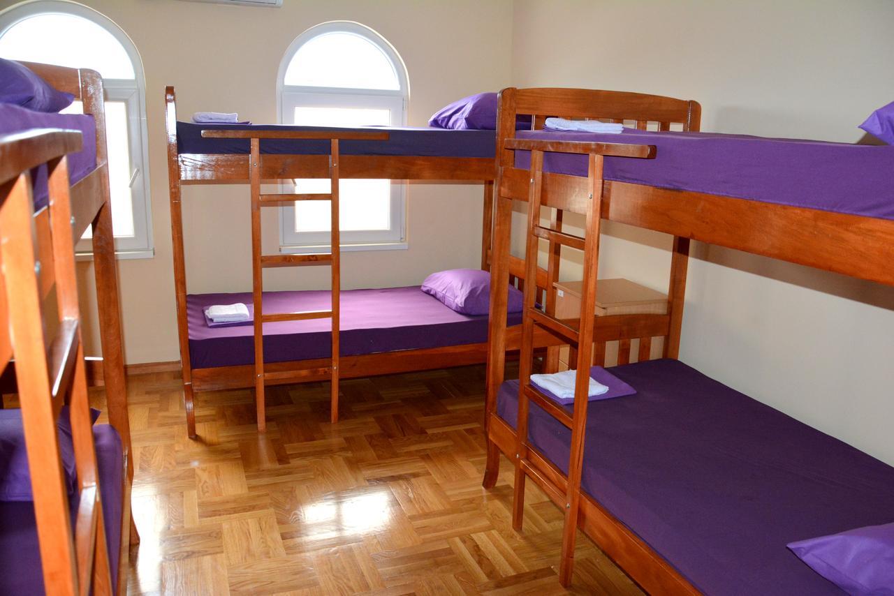 Montenegro Hostel B&B بودغوريتْسا المظهر الخارجي الصورة