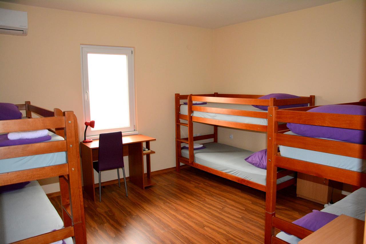 Montenegro Hostel B&B بودغوريتْسا المظهر الخارجي الصورة
