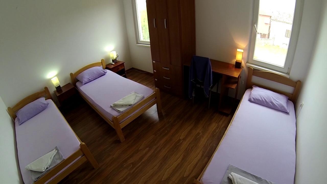 Montenegro Hostel B&B بودغوريتْسا المظهر الخارجي الصورة